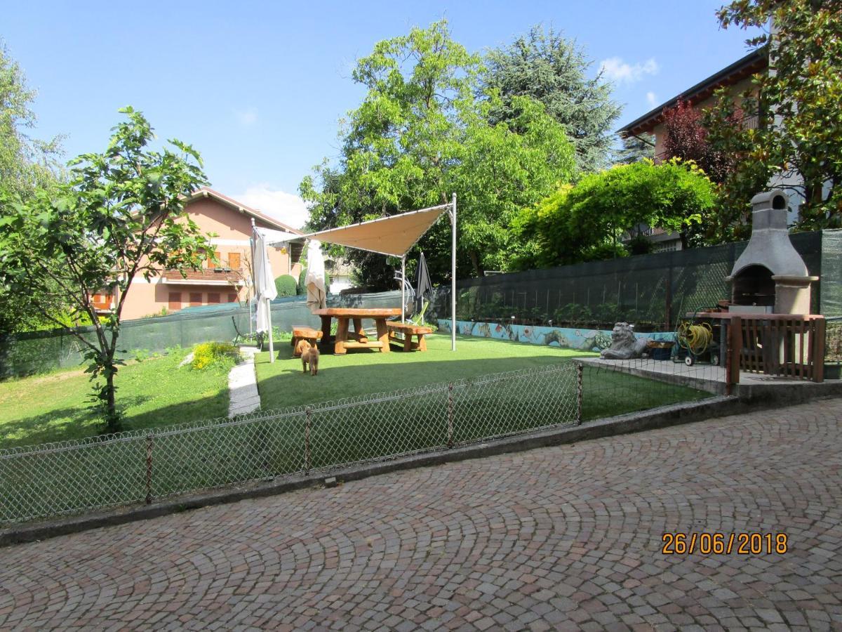 Апартаменти Rainbow House Esino Lario Екстер'єр фото